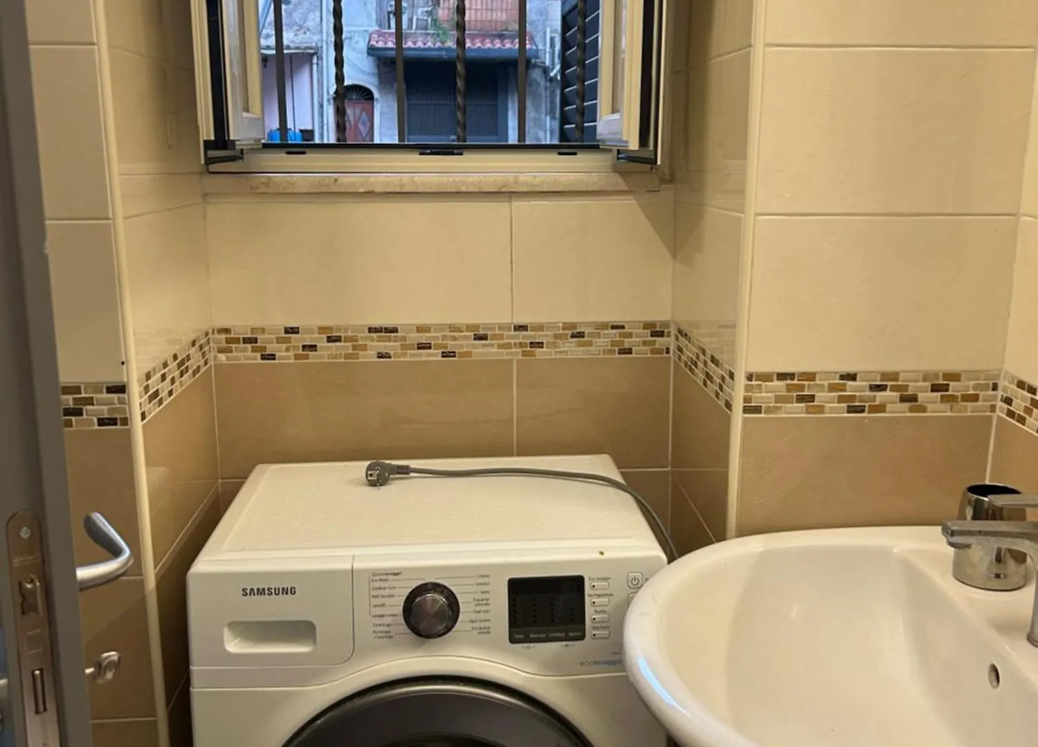 Fanale House Apartment Catania 0*,